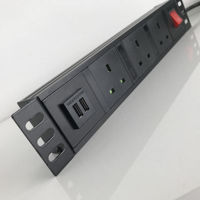 USB Bağlantı Noktalı 2M Kablo Akıllı Güç Şeridi 3 Çıkışlı Metal Kabuk İngiltere Tip G