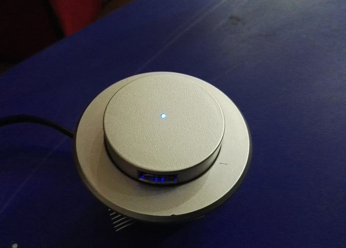 Taşınabilir Seyahat Usb Şarj İstasyonu Yuvarlak 2 X USB Şarj Cihazı ile Takılı