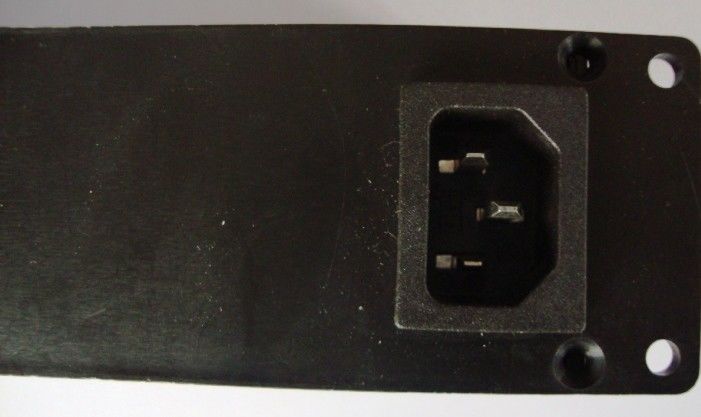 Metal Siyah PDU Güç Dağıtım Ünitesi 4 Yollu Çoklu Fiş Soket Kapalı Kapama Anahtarı ile