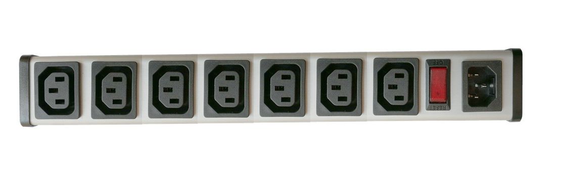 IEC320 Fiş Adaptörü Güç Kablosu Dönüştürücü, 7Way IEC320 C14 Jacks Çıkışları 15a Aşırı Yük Koruyucu ile Güç Şeridi
