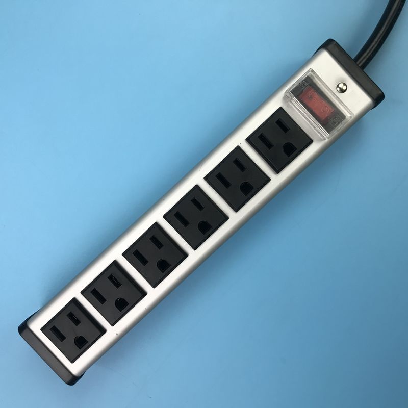 Atölye / Ofis İçin Suya Dayanıklı Anahtarlı Metal Çok Çıkışlı Güç Şeridi