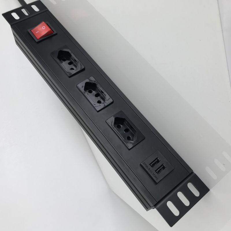 Dubleks USB Bağlantı Noktası ve 2M Kordonlu Alüminyum Kabuklu 3 İsviçre Çıkışlı Güç Şeridi